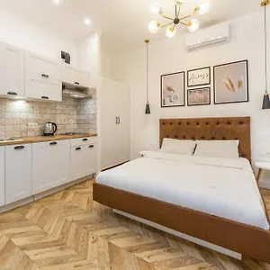 disainerski-apartamenti-u-centri.hotels-of-kiev.com/