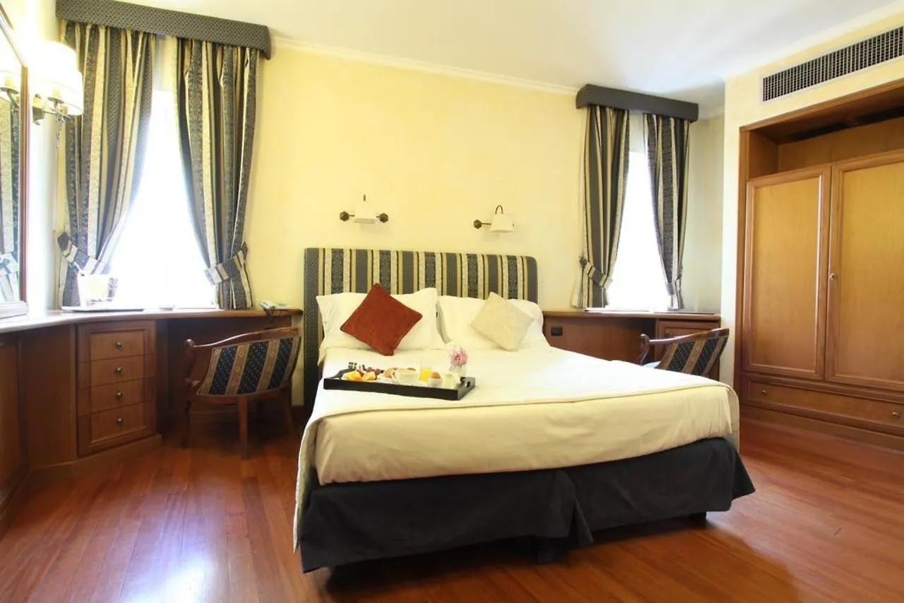 Hotel La Fenice Rome