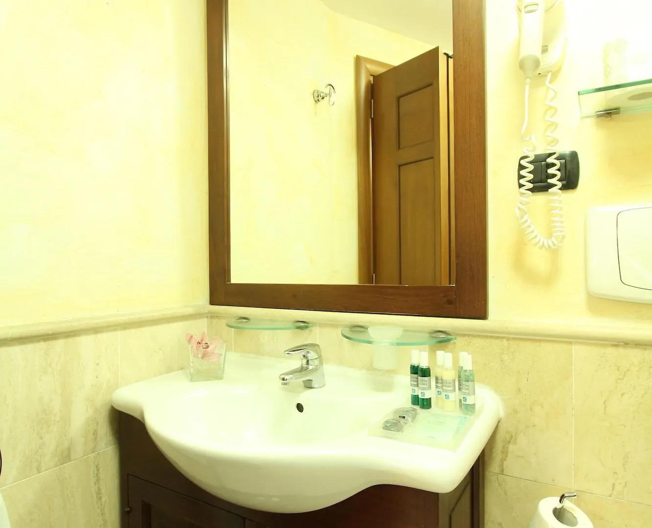 Hotel La Fenice Rome