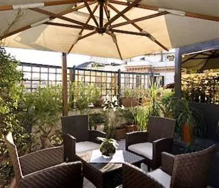 Hotel La Fenice Rome Apartment