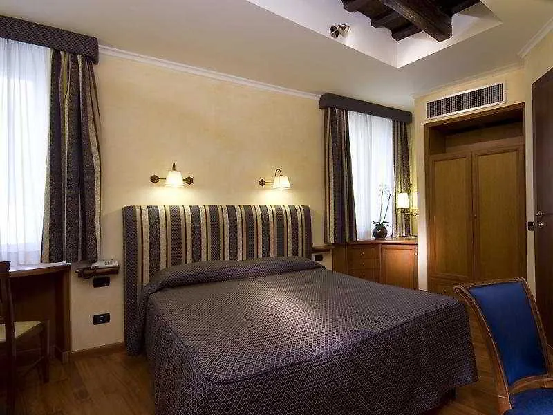 Apartment Hotel La Fenice Rome
