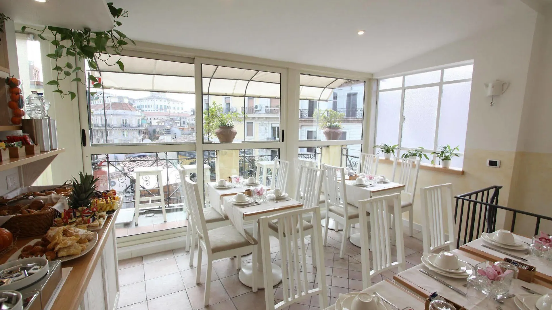Apartment Hotel La Fenice Rome Italy