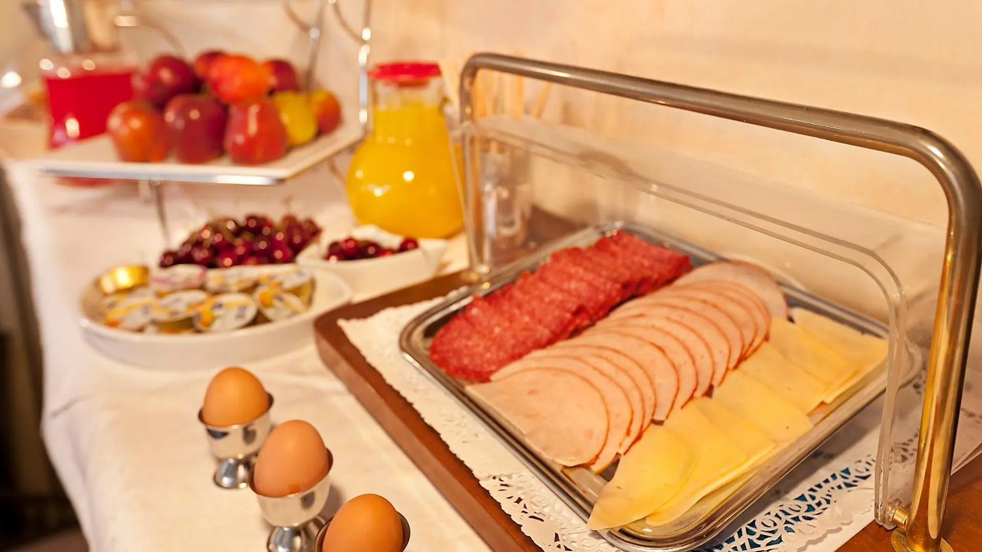 Hotel La Fenice Рим Италия